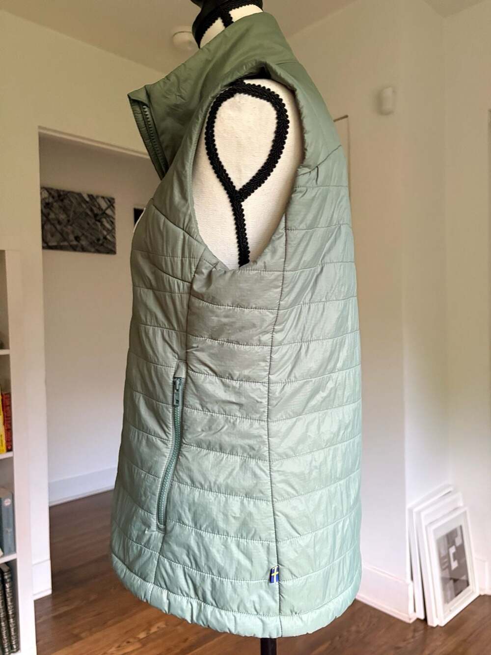 Fjallraven Expedition X-Latt Insulated Sage Green Puffer Vest Womens Small - Picture 4 of 13